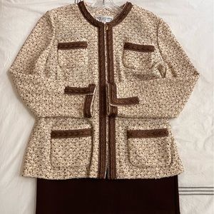 Women's St. John Collection Brown Skirt Suit, Size 6.